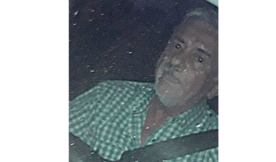 Periodista "pillado" por manifestantes al salir de motel de Cucho con un joven