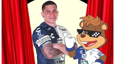 Pachuca le recortó el salario a Juan Iturbe