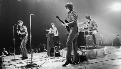 The Beatles invitan a un karaoke global con "Yellow Submarine"