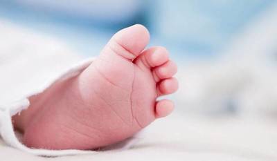 Bebé de 3 meses dio positivo para COVID-19 en albergue y fue derivado a hospital