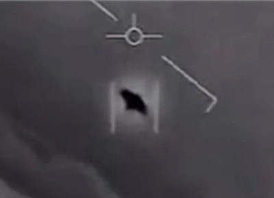 El Pentágono desclasificó reportes sobre los videos de tres avistamientos de ovnis
