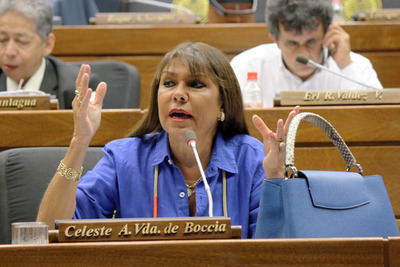 Amarilla califica de "traidores de la Patria" a senadores que votaron por elección de Diésel como ministro de la CSJ