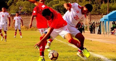 Técnico y diez jugadores dan positivo al Covid-19