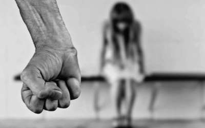 Fiscal presenta acusación contra un hombre por violencia familiar