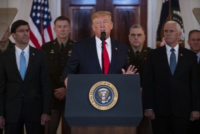 Trump prohíbe a las aerolíneas chinas volar a EE.UU.