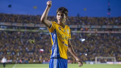La figura mexicana Jürgen Damm será compañero de Erik López